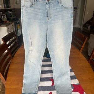 Old Navy Rockstar High Rise Denim Skinny Jean - Size 14